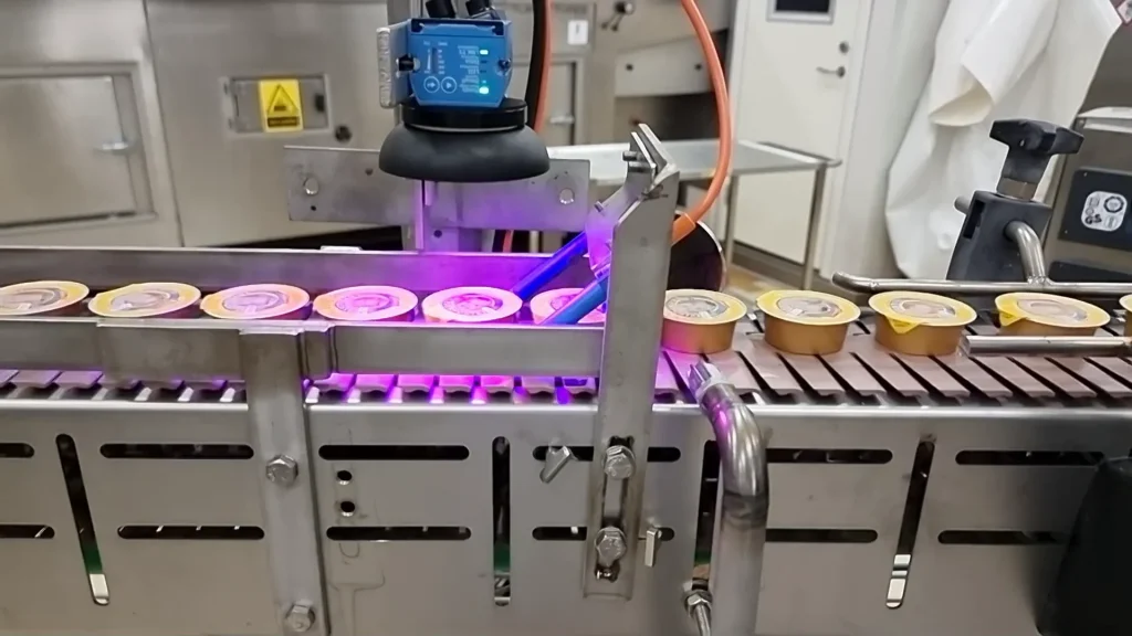 Conveyor belt for AI